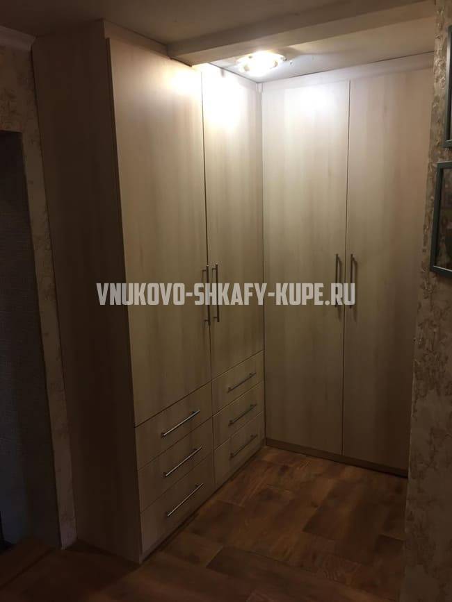Распашные шкафы Внуково