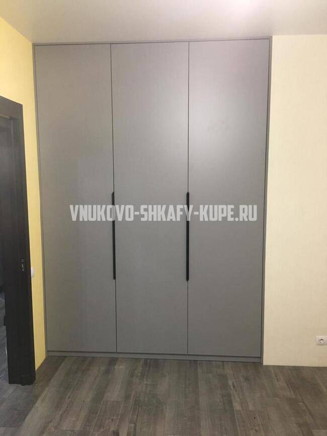 Распашные шкафы Внуково